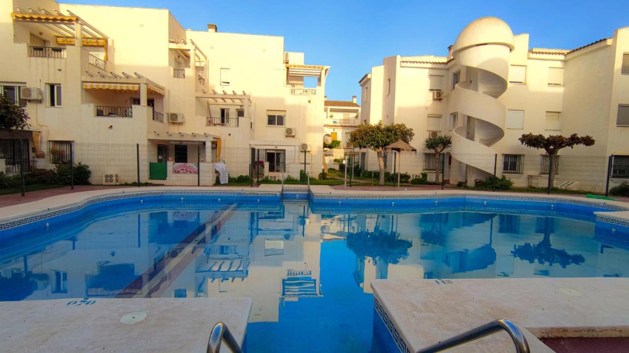 Laguna Beach Costasol - Alojamientos La Torre تورّوكس كوستا المظهر الخارجي الصورة
