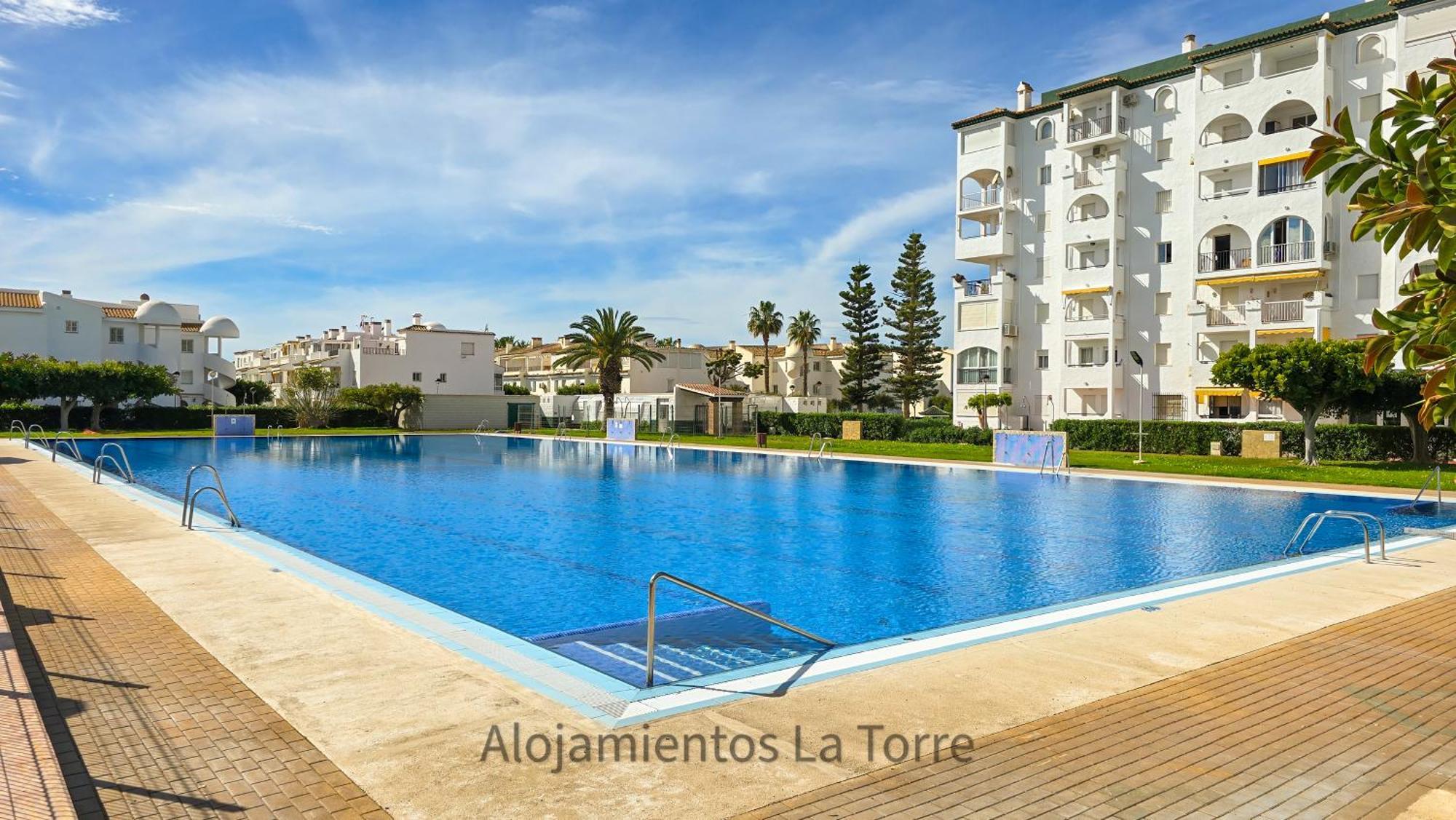 Laguna Beach Costasol - Alojamientos La Torre تورّوكس كوستا المظهر الخارجي الصورة